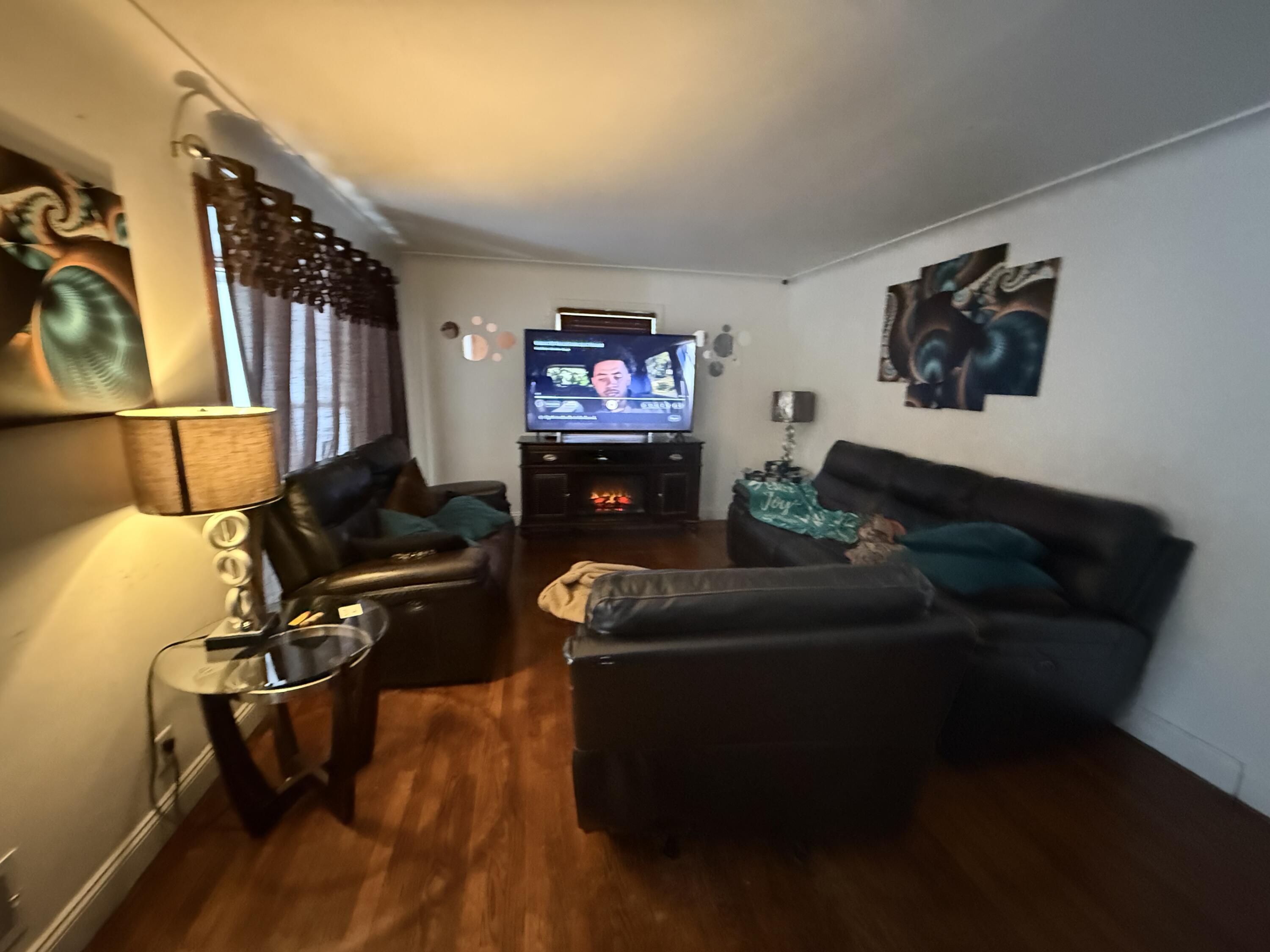 1223 Parchmount Avenue