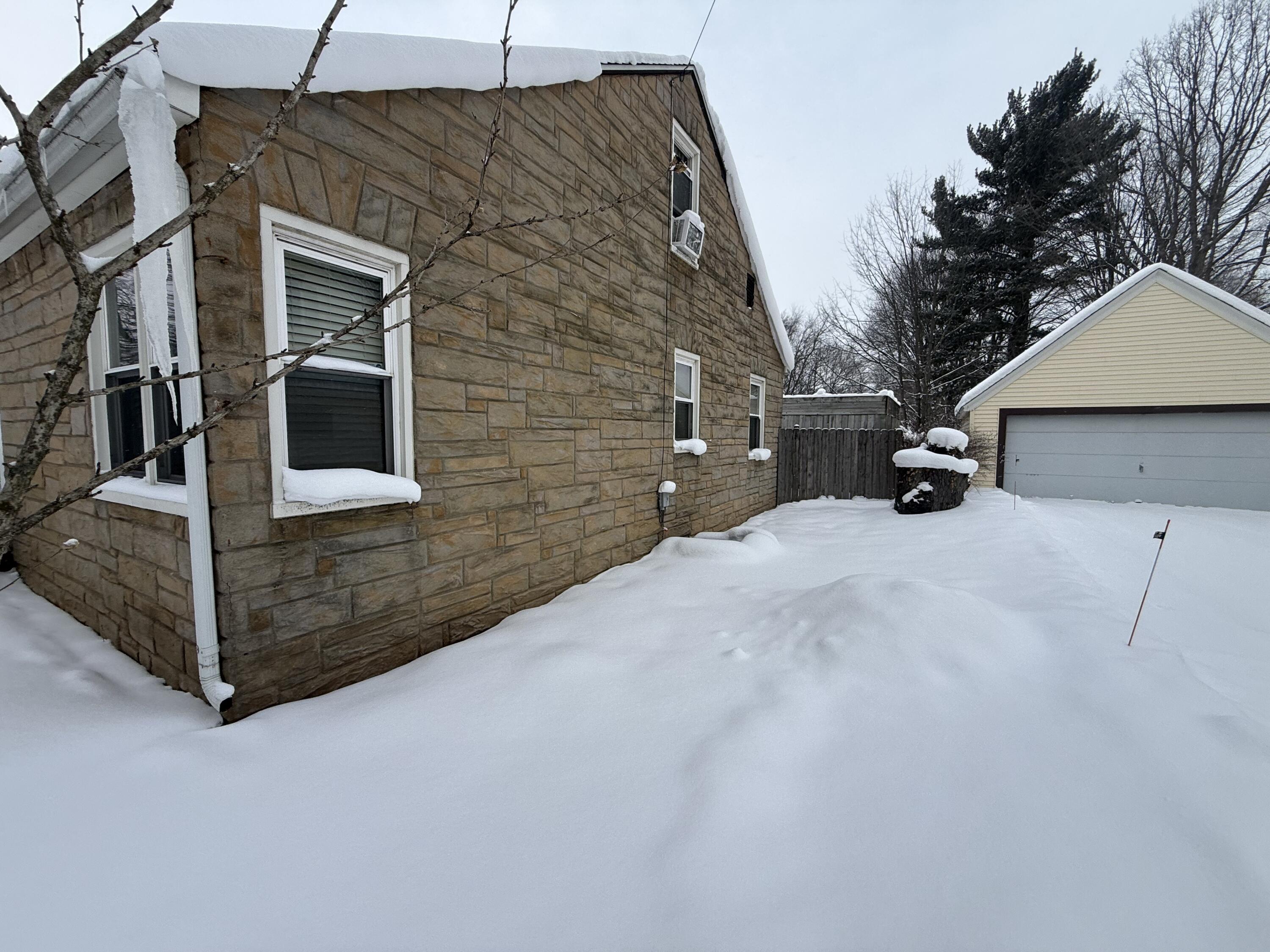 1223 Parchmount Avenue