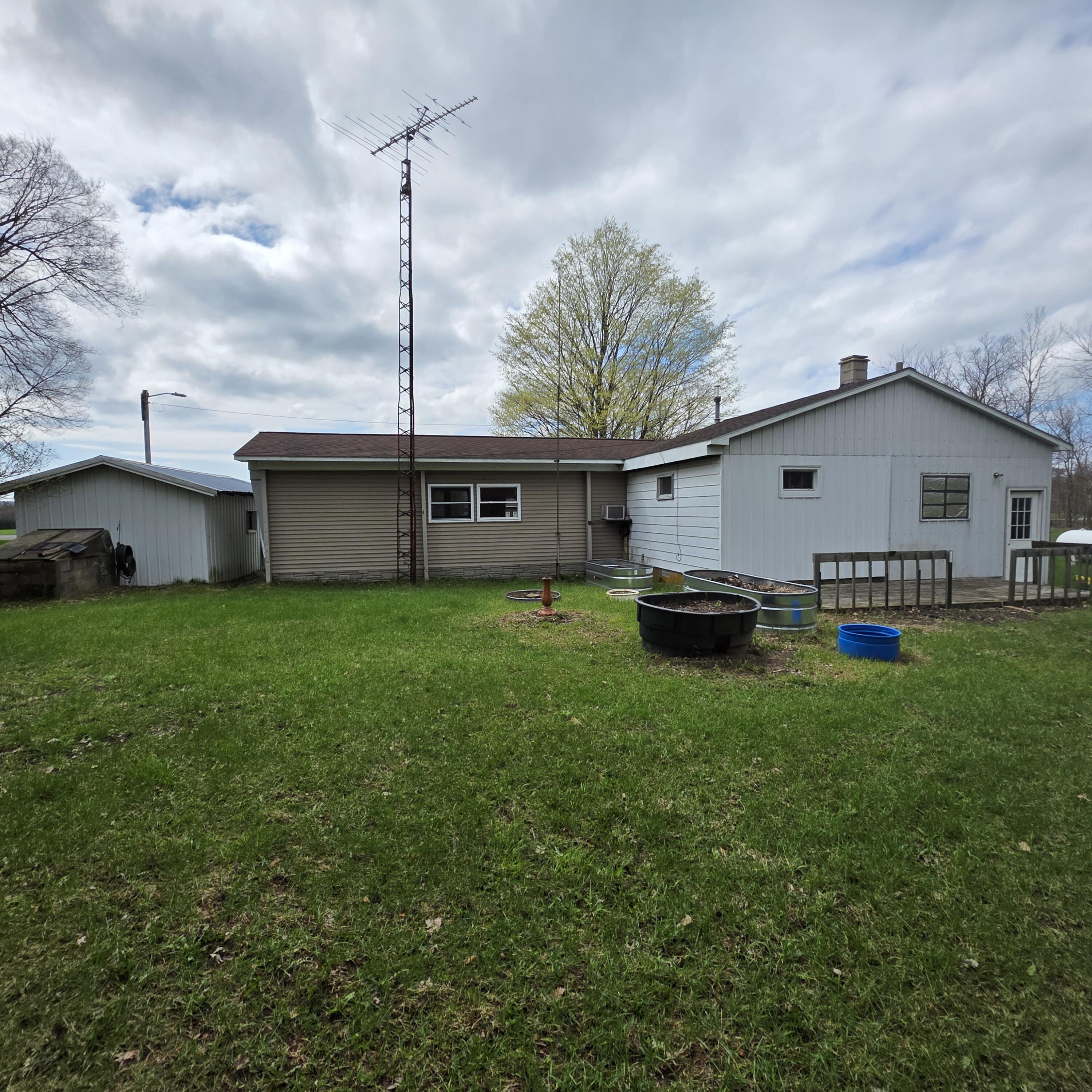 2152 N 116th Avenue