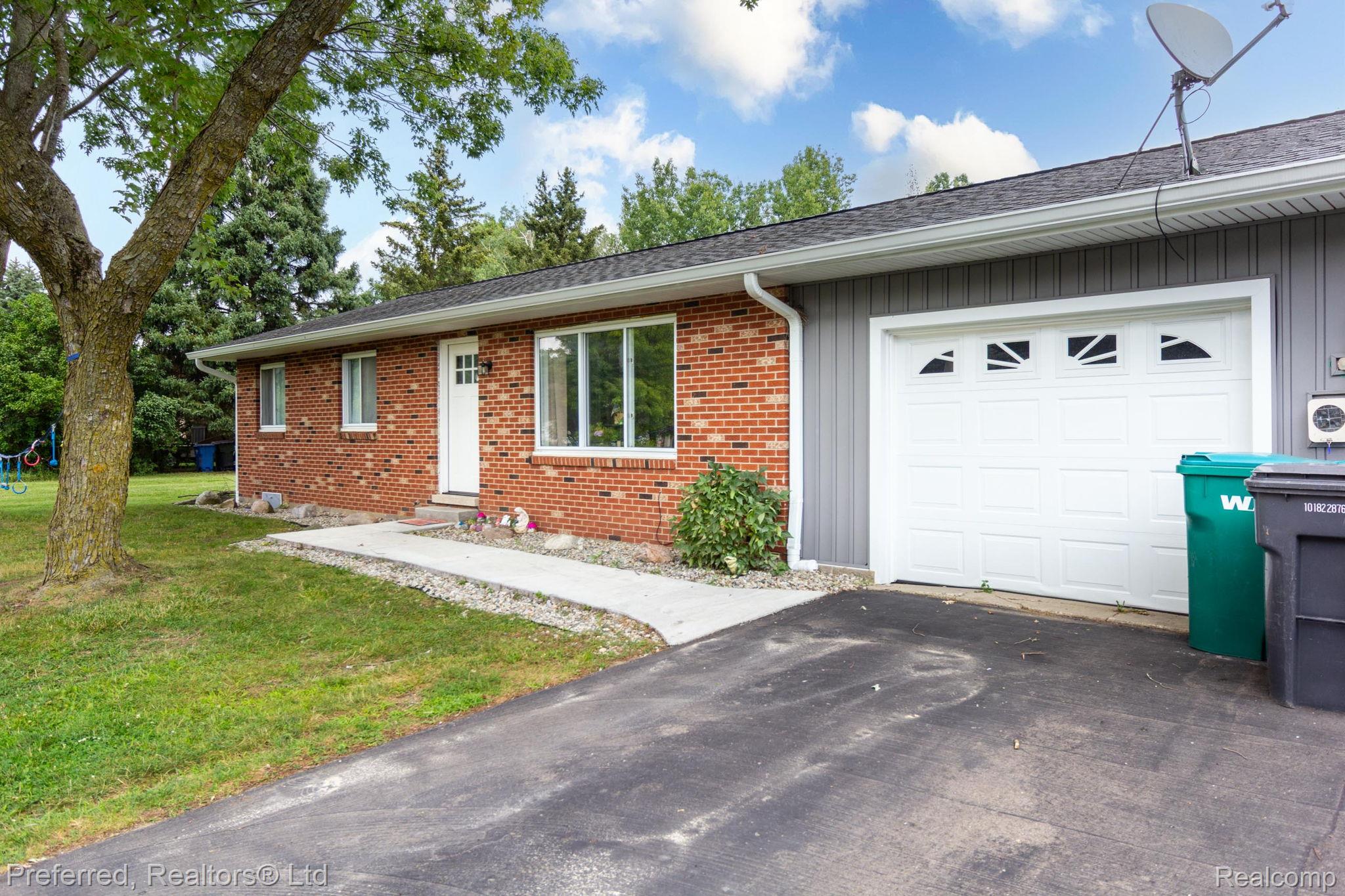 2861 Spring Hill Drive