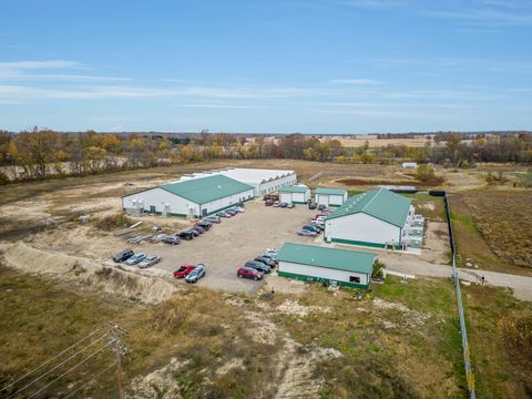 460 W Southeastern Galien Township Berrien MI 49113