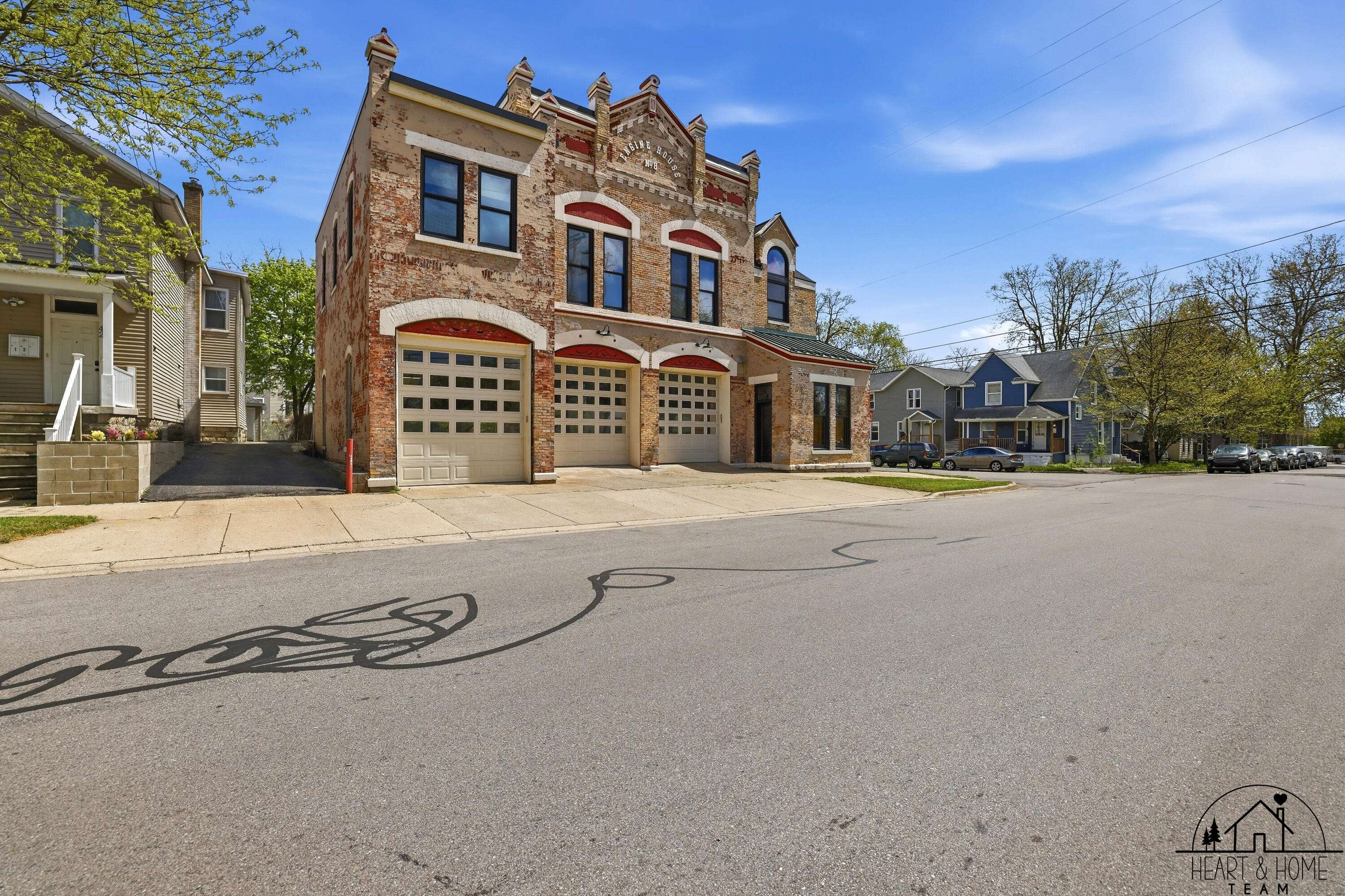 40 Lexington Avenue NW