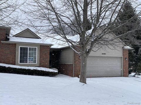 10385 Tophill Hartland Township MI 48353