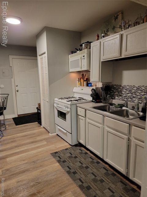 Tiny photo for 2904 Vanness Street, Port Huron City, MI 48060 (MLS # 20261003098)