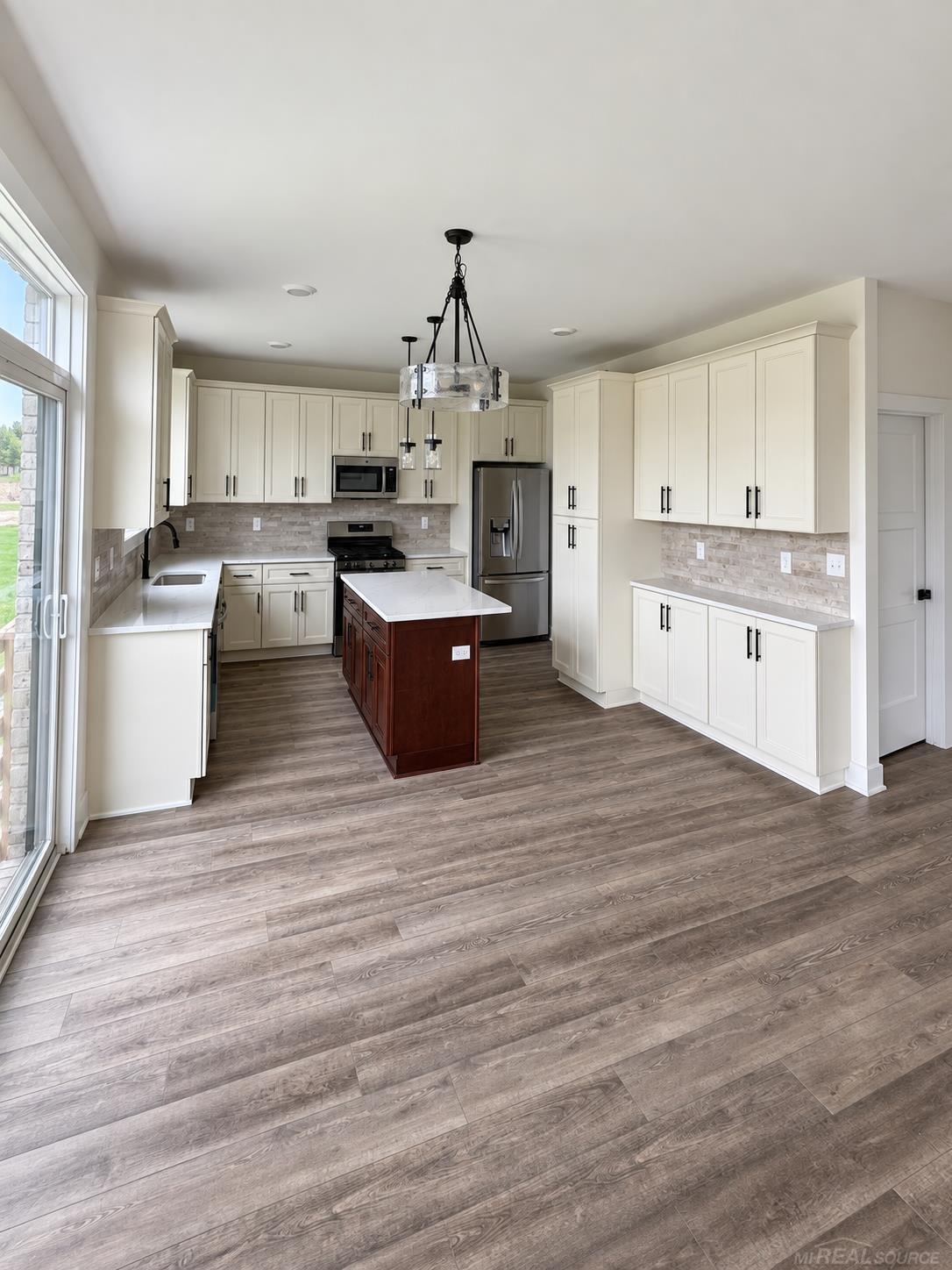 45537 Gable Drive