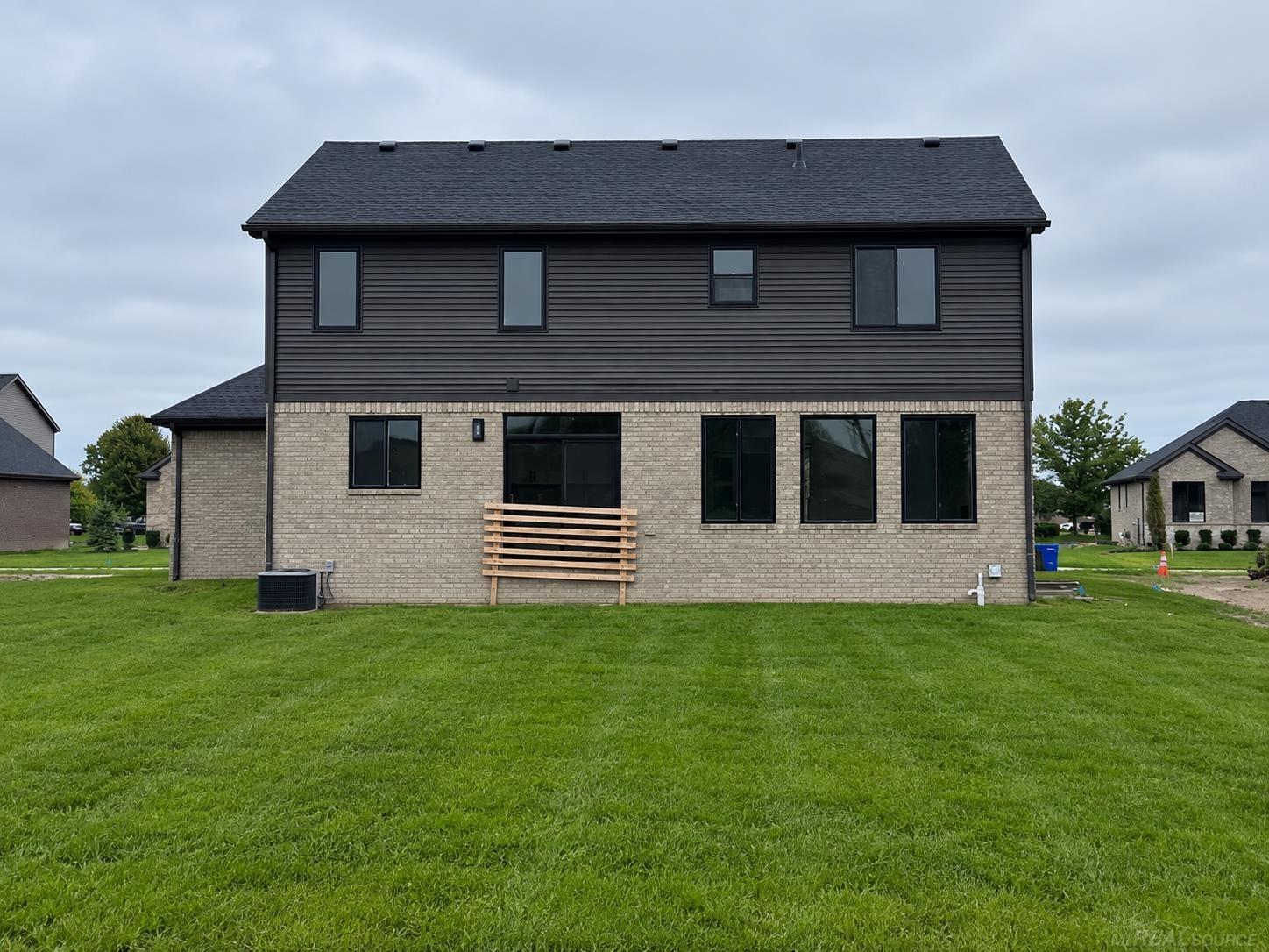 45537 Gable Drive
