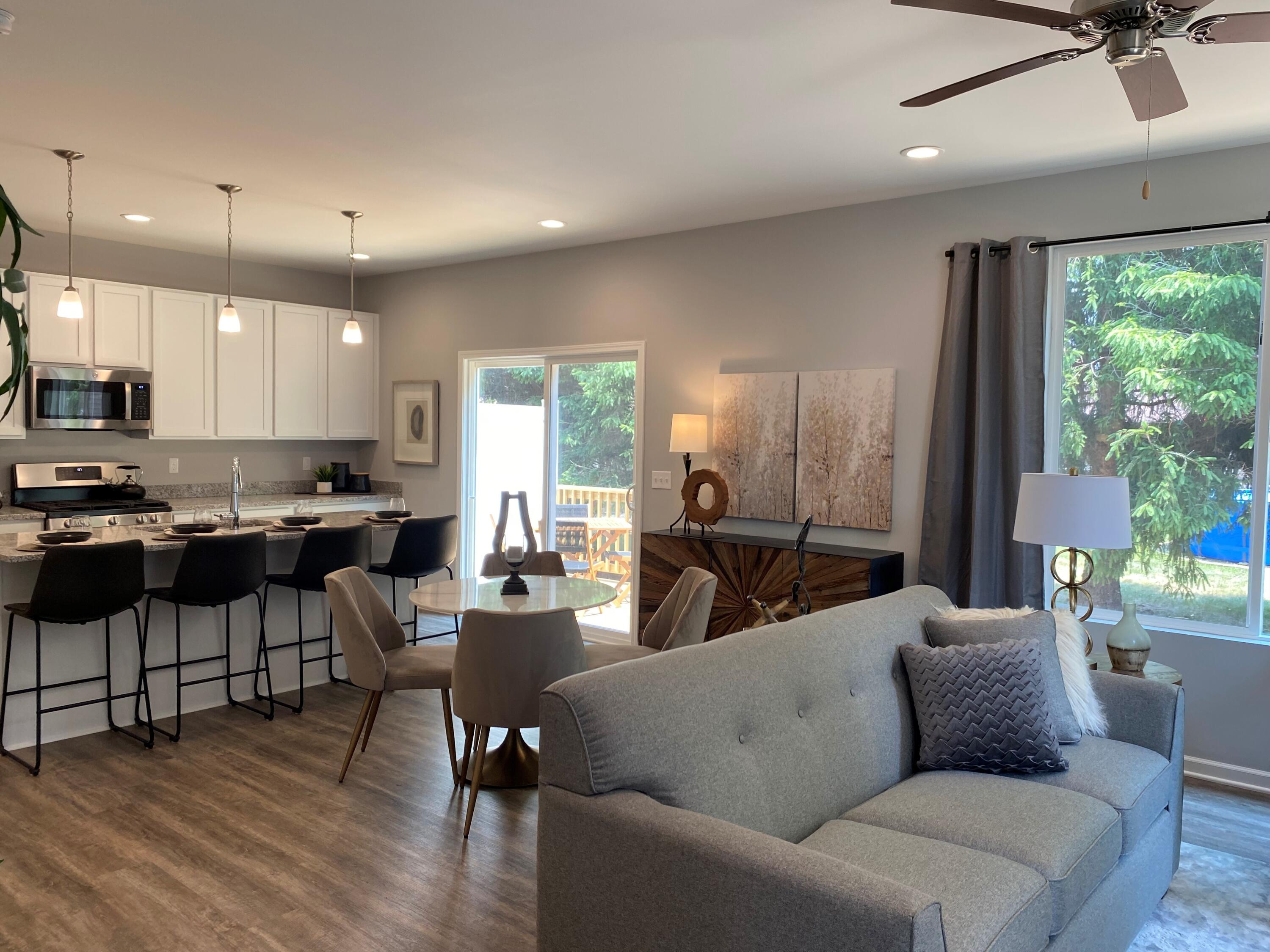 1049 Rebecca Street 3