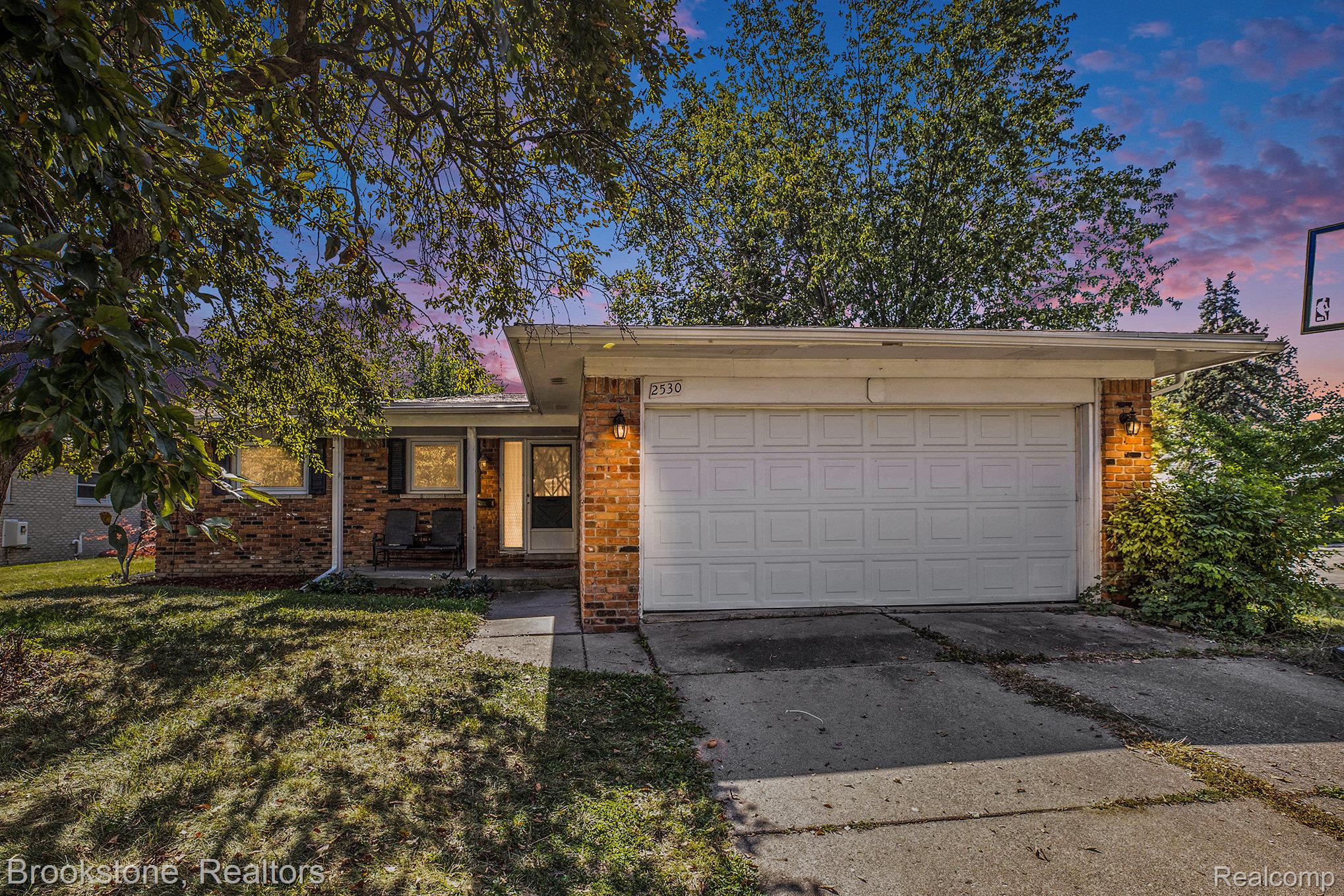 2530 Rhodes Drive