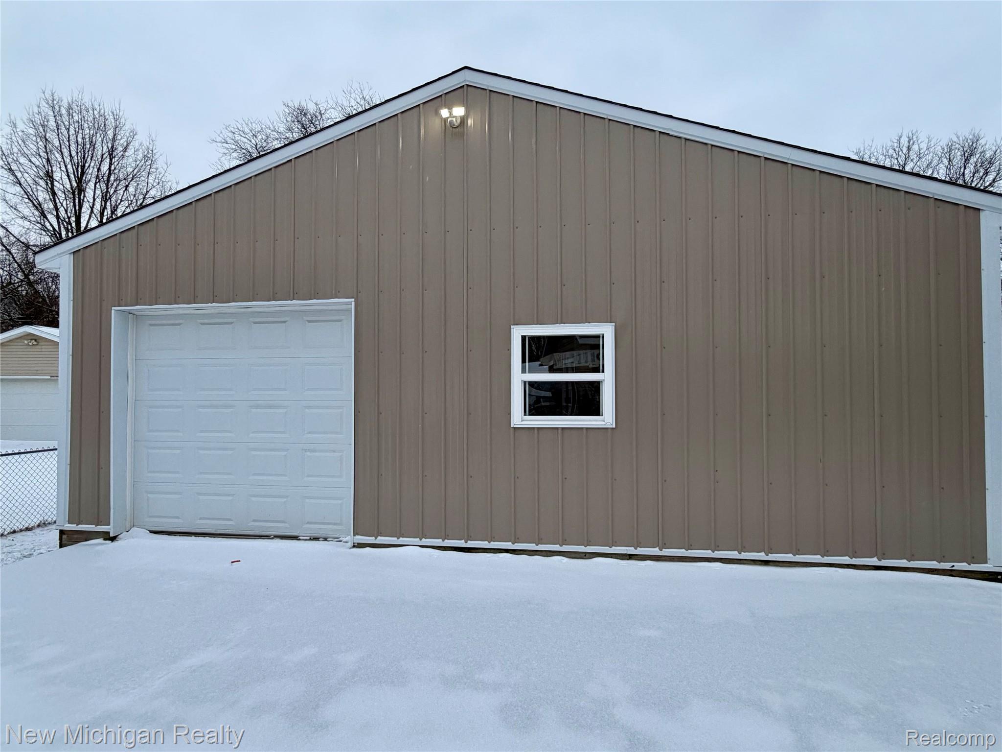 4447 Mount Vernon Pass