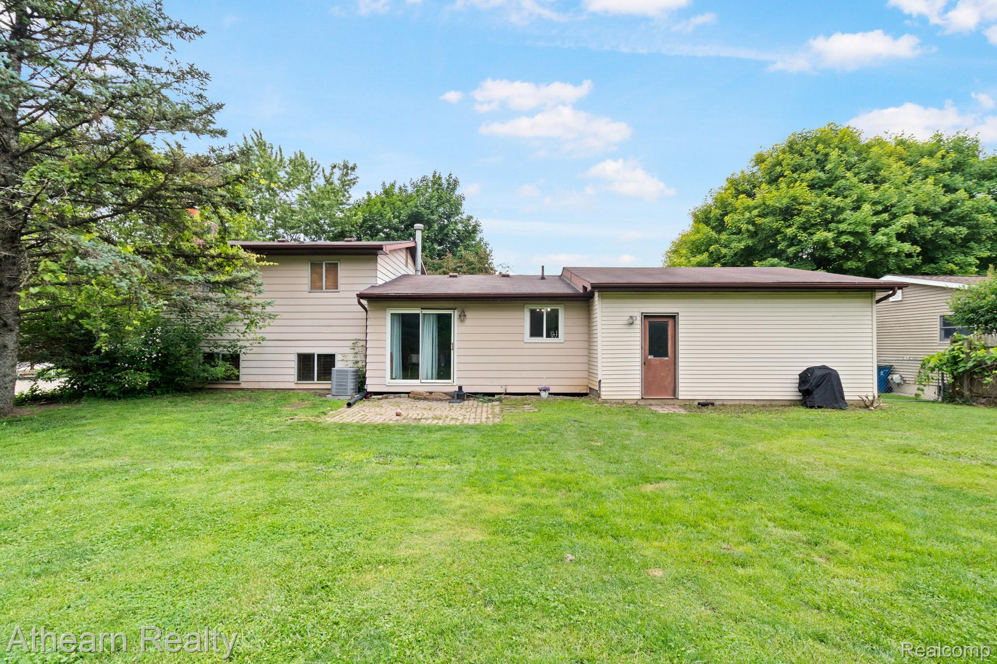 7156 Sharp Road