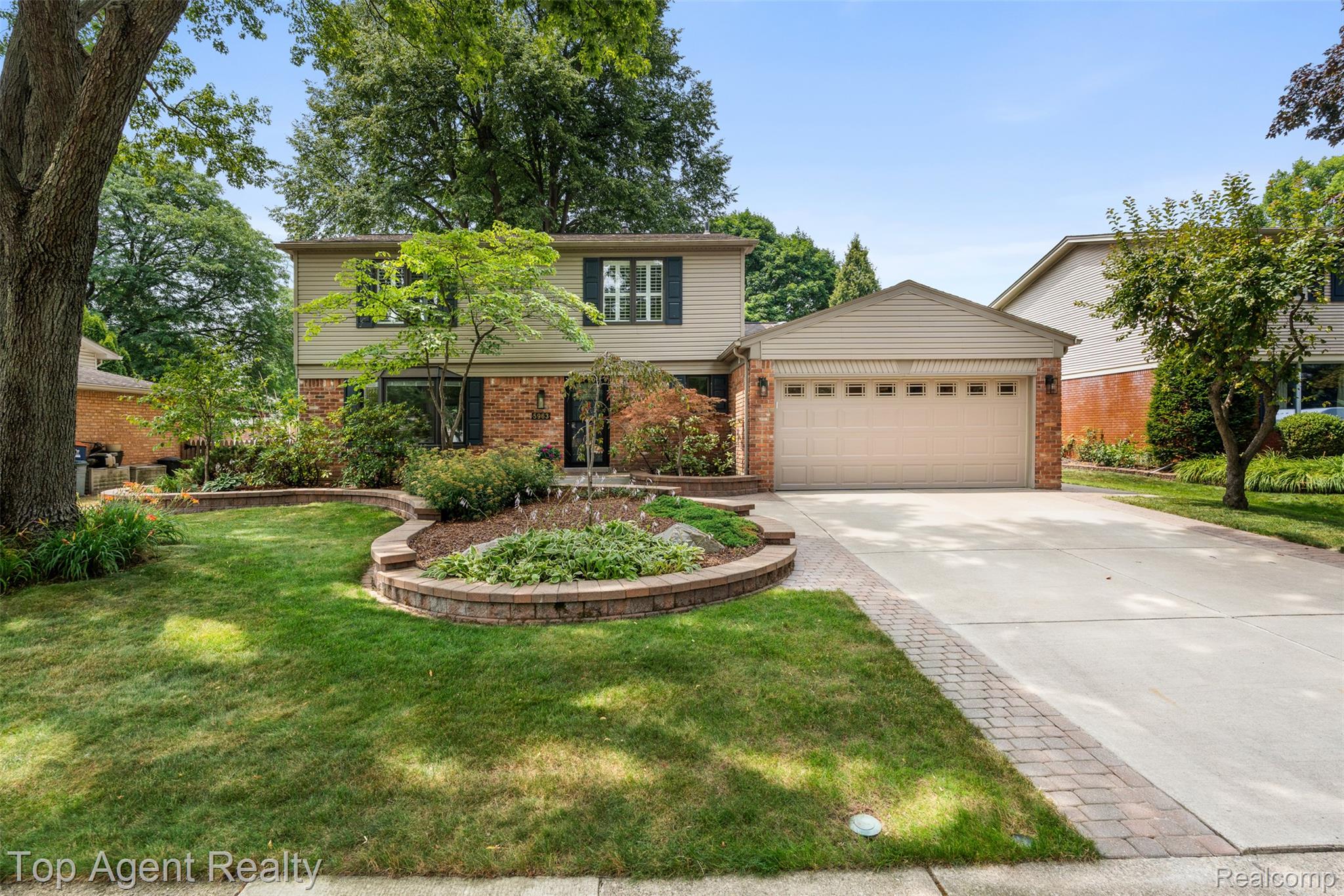 5963 Cliffside Drive