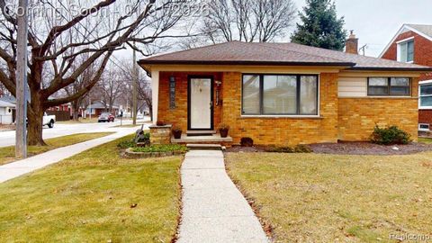 20201 Lochmoor Street Harper Woods City MI 48225