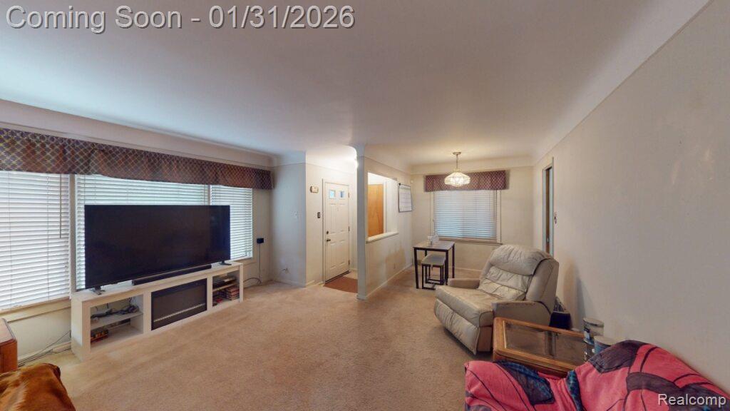 20201 Lochmoor Street