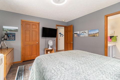 Tiny photo for 5505 Indian Trail, Blaine Township, MI 49635 (MLS # 78080069008)