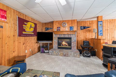 Tiny photo for 5505 Indian Trail, Blaine Township, MI 49635 (MLS # 78080069008)