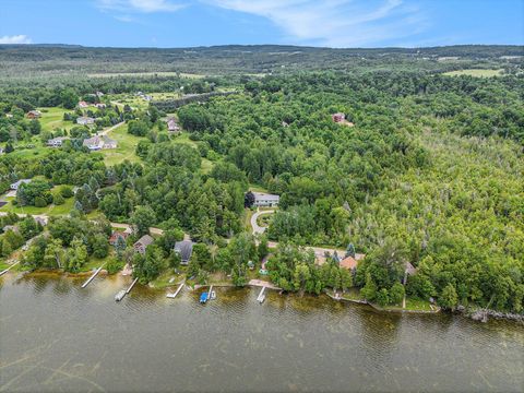 Tiny photo for 5505 Indian Trail, Blaine Township, MI 49635 (MLS # 78080069008)