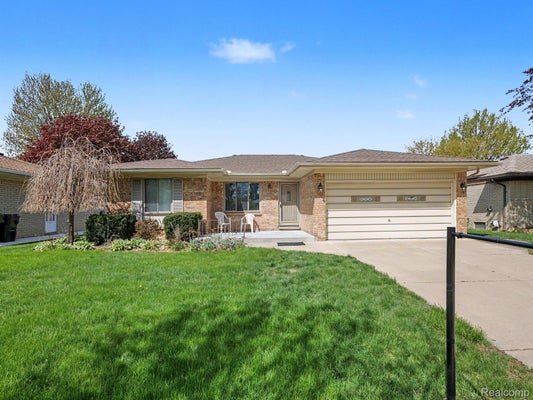 39629 EDGEMONT DR, STERLING HEIGHTS, MI 48310 - Image f8c433a69457d8a85dad9c64f1108e0e/1097611623