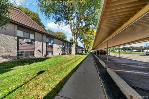 Tiny photo for 995 N Cass Lake Road #125, Waterford Charter Township, MI 48328 (MLS # 20261083260)