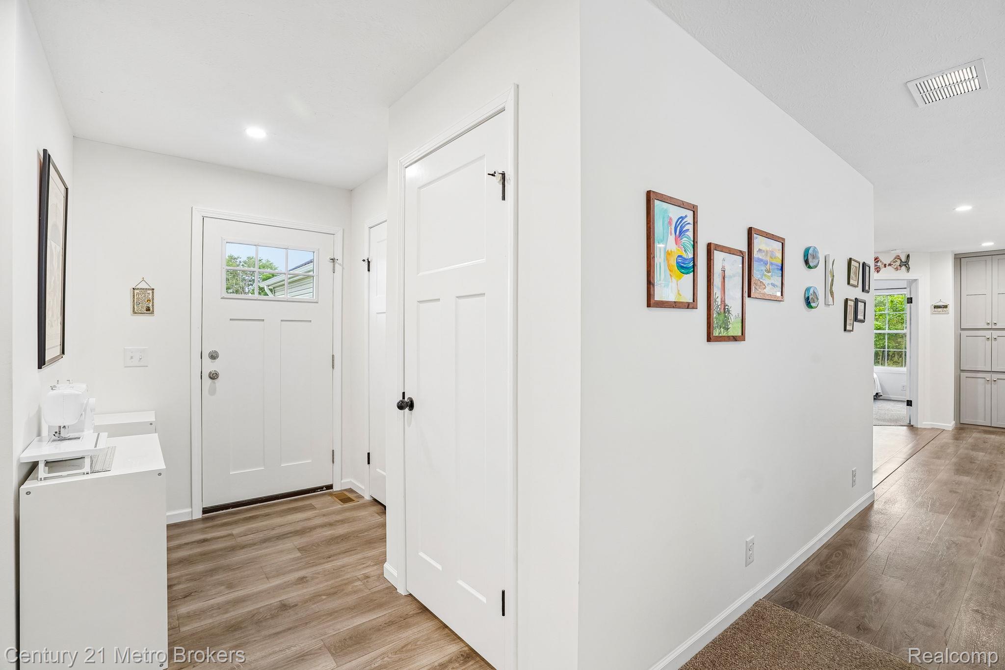 2083 Creekwood Court