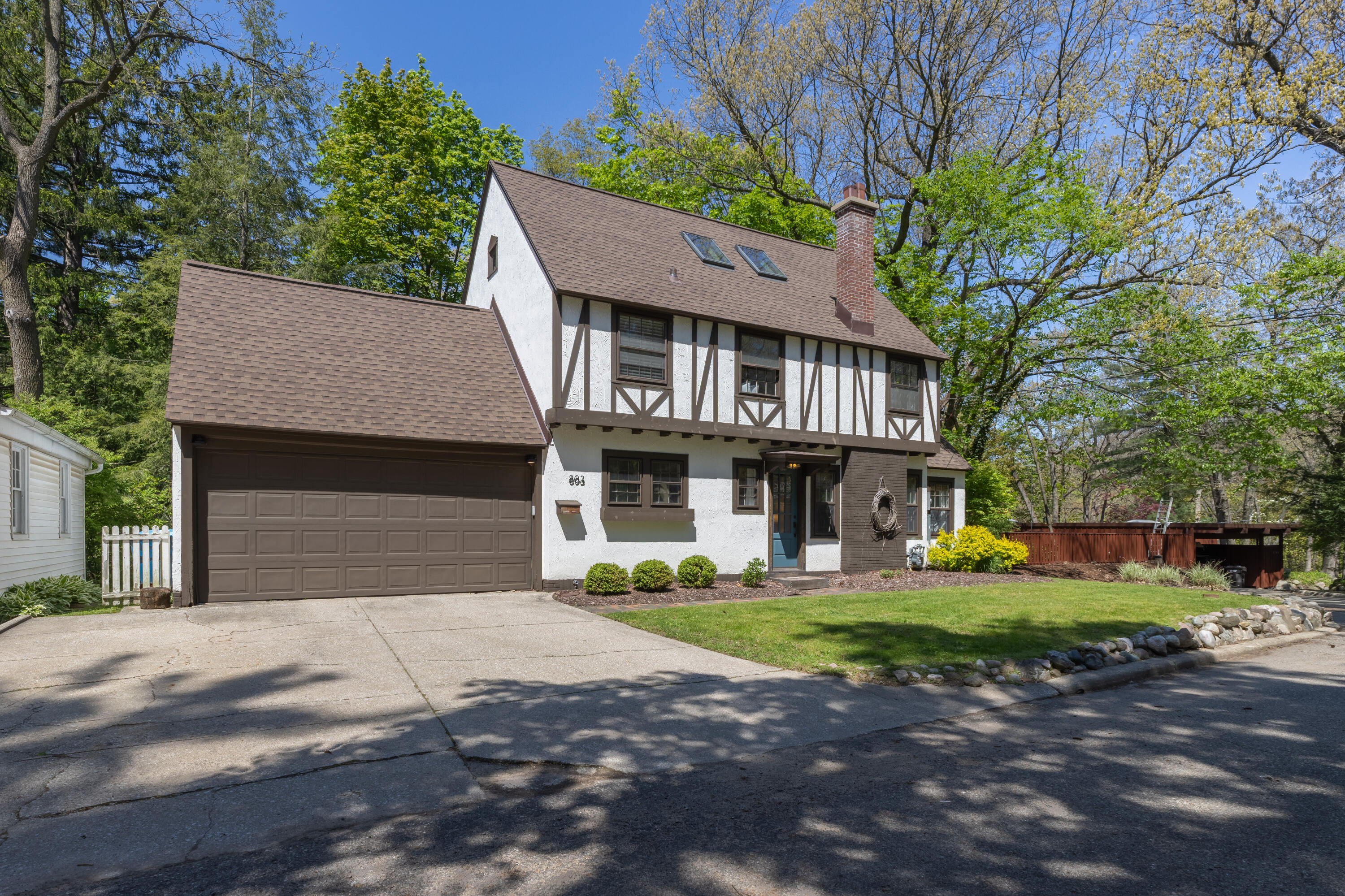 803 Forest Glen Boulevard