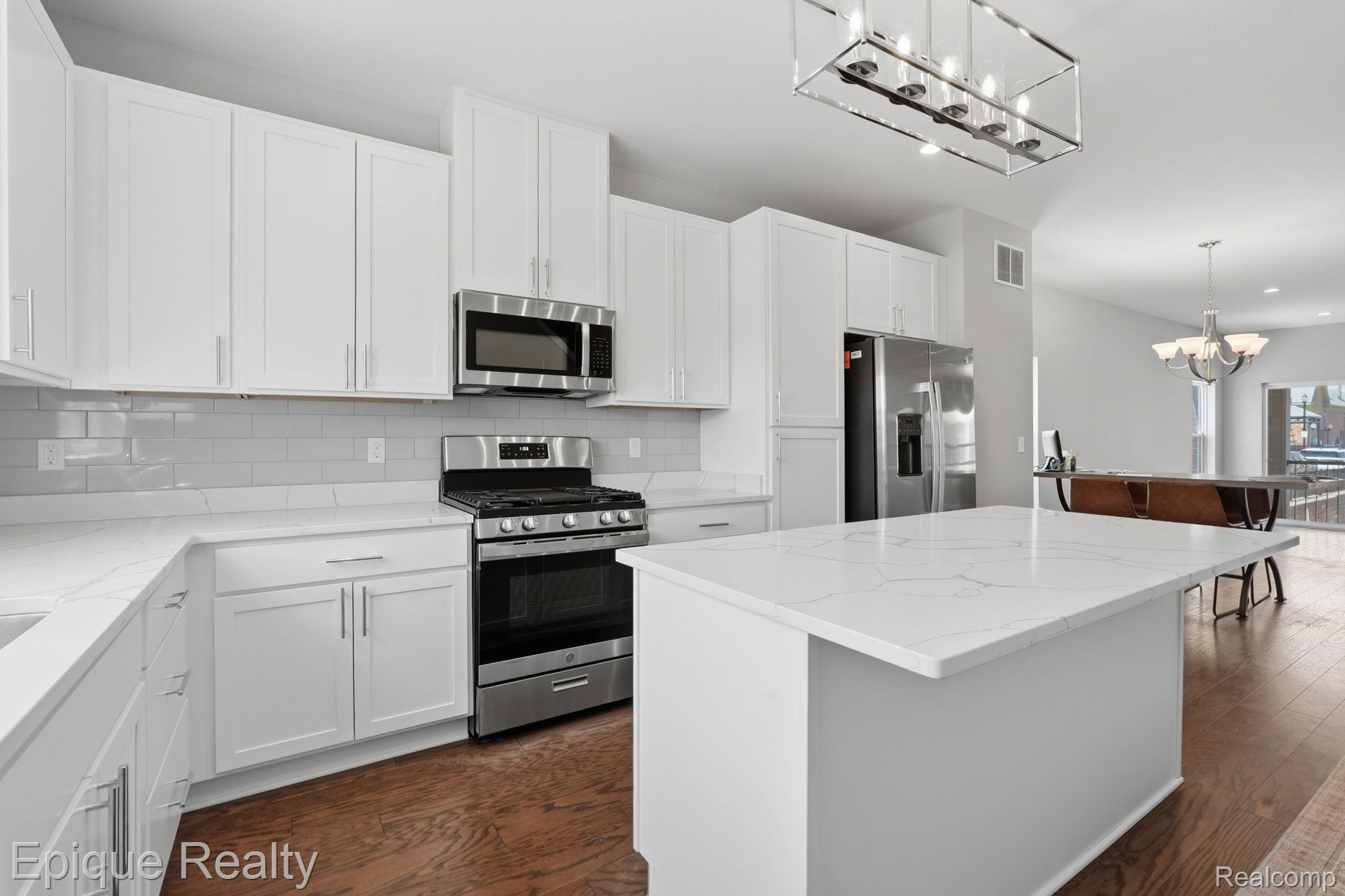 25533 Meadowbrook Road 42