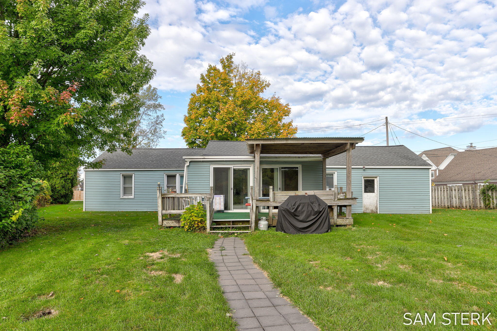 501 Round Lake Drive