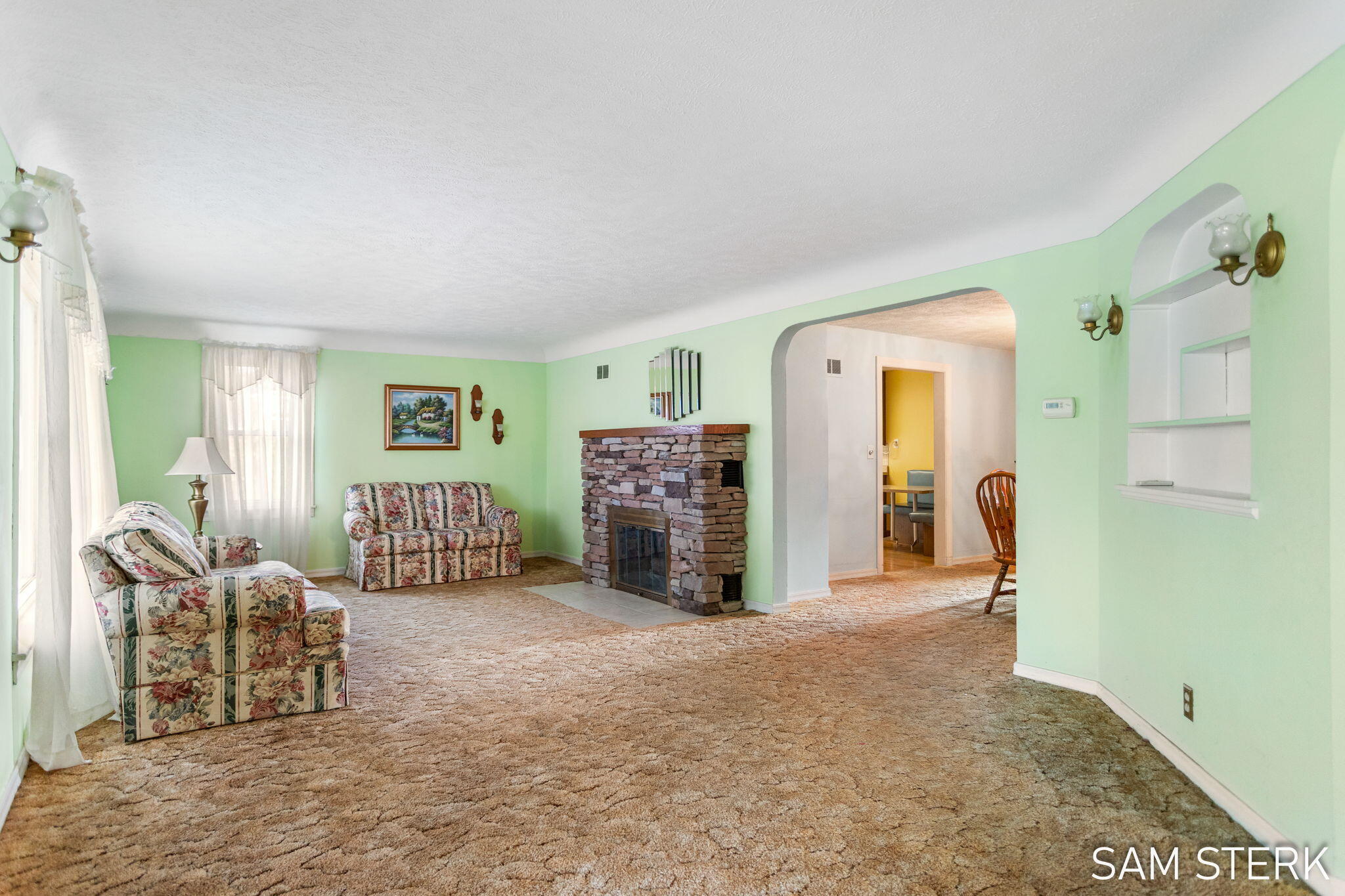501 Round Lake Drive