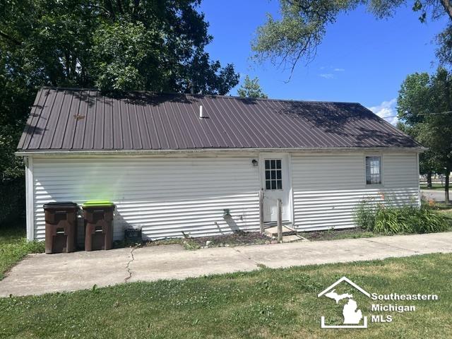 978 Division Street