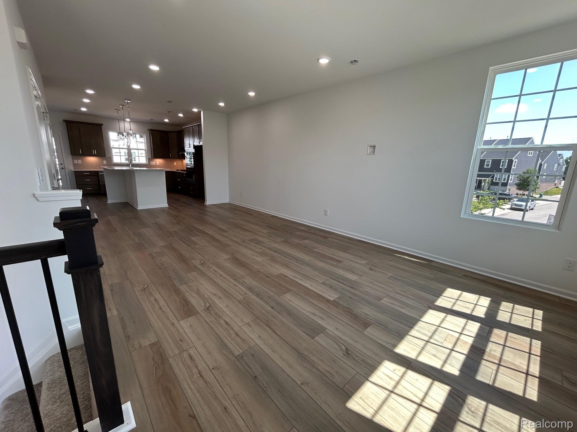 302 N Sydney Court