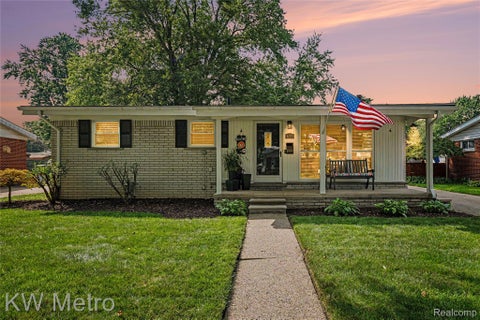 Photo for 637 Kenyon Drive