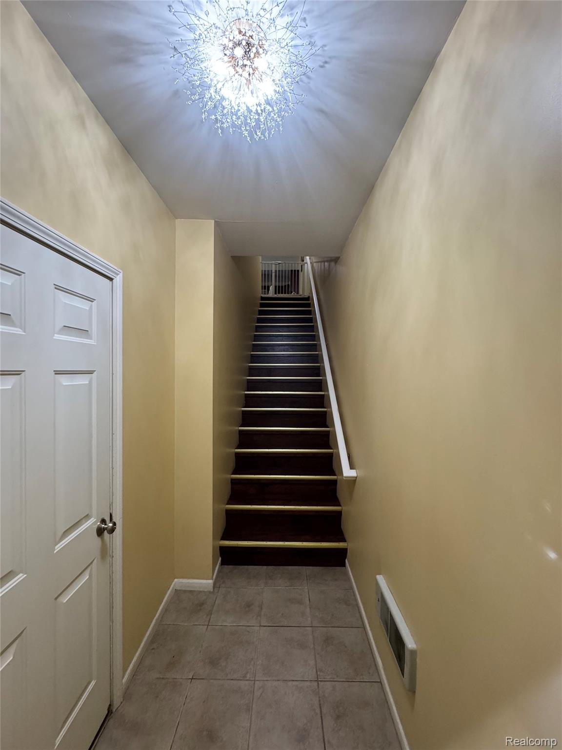 8469 Heywood Circle