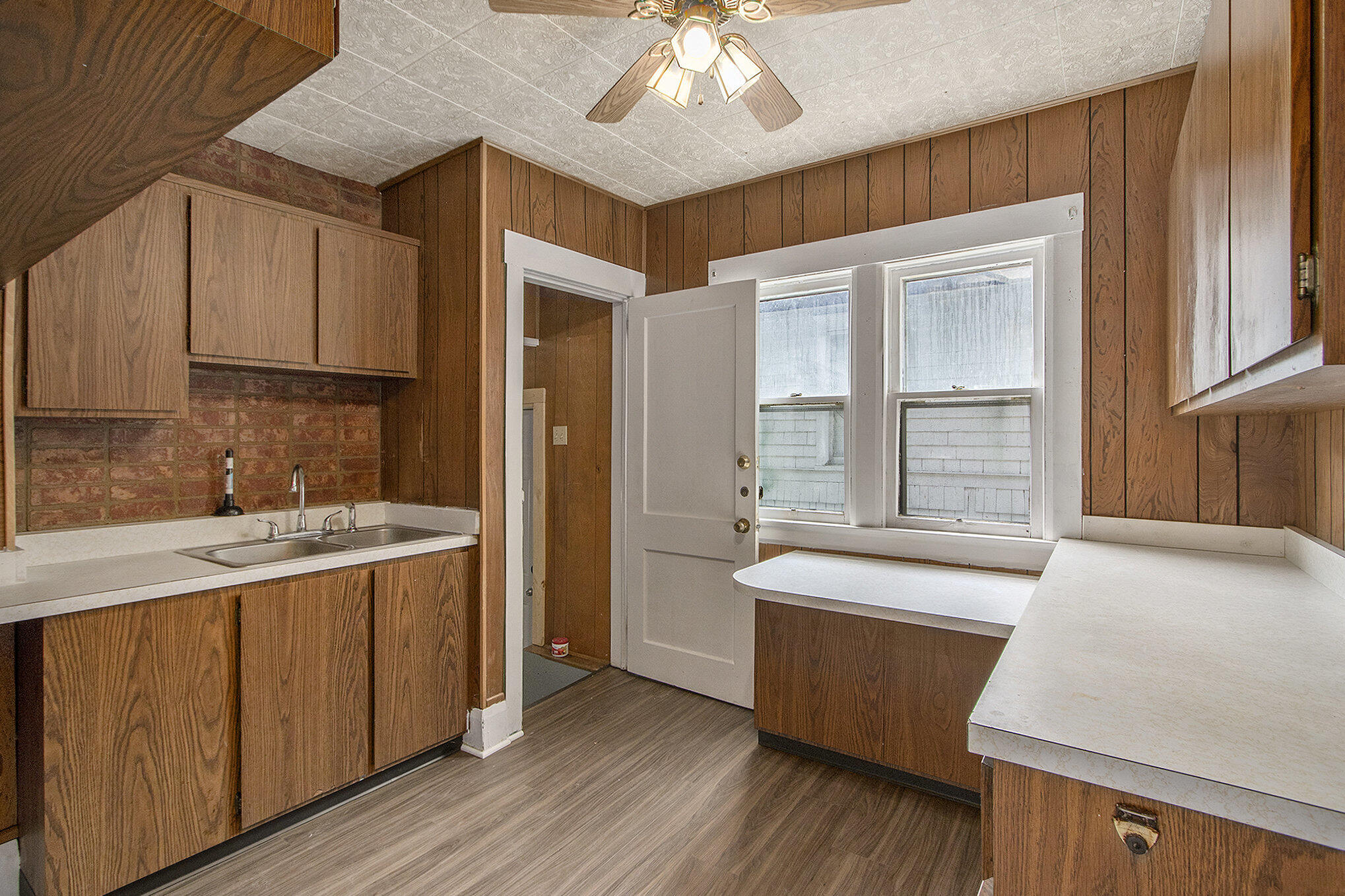 Battle Creek City, Michigan 49014, United States, 3 Bedrooms Bedrooms, ,1 BathroomBathrooms,Residential,Pending,146126