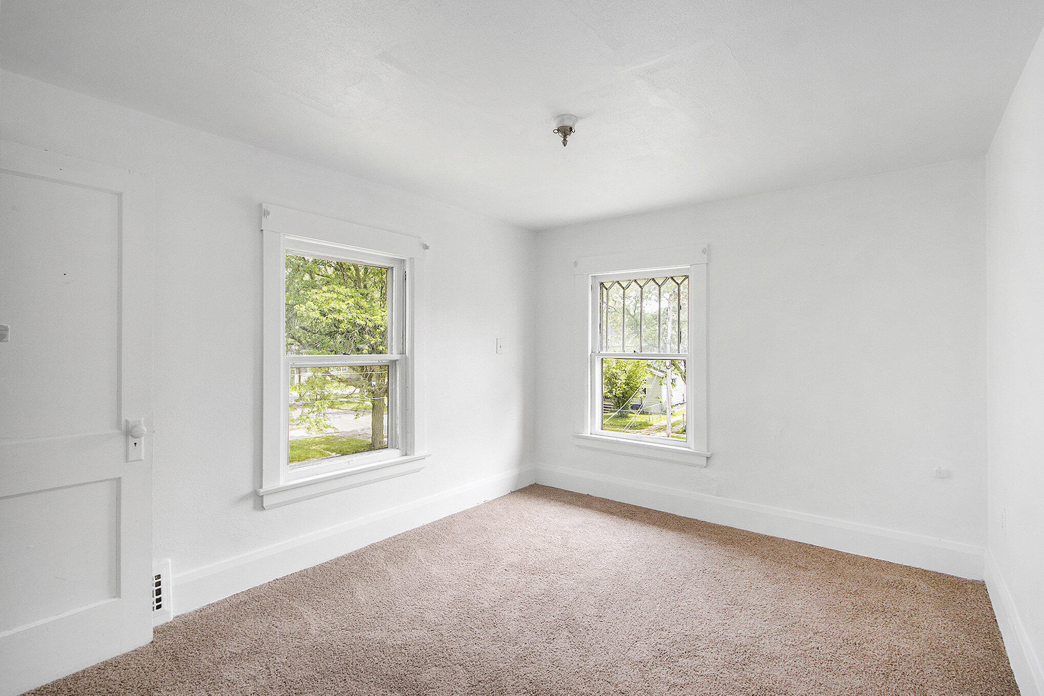 Battle Creek City, Michigan 49014, United States, 3 Bedrooms Bedrooms, ,1 BathroomBathrooms,Residential,Pending,146126