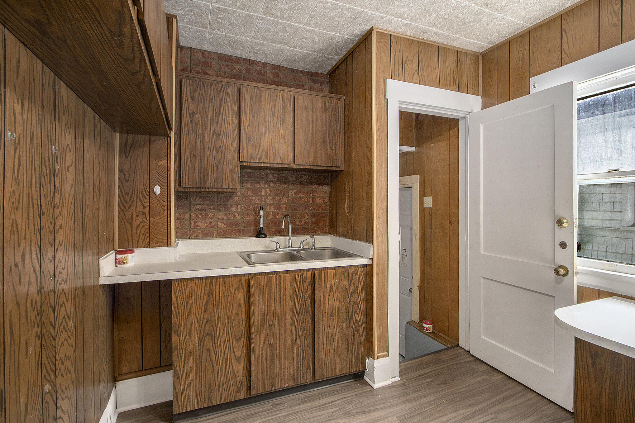 Battle Creek City, Michigan 49014, United States, 3 Bedrooms Bedrooms, ,1 BathroomBathrooms,Residential,Pending,146126