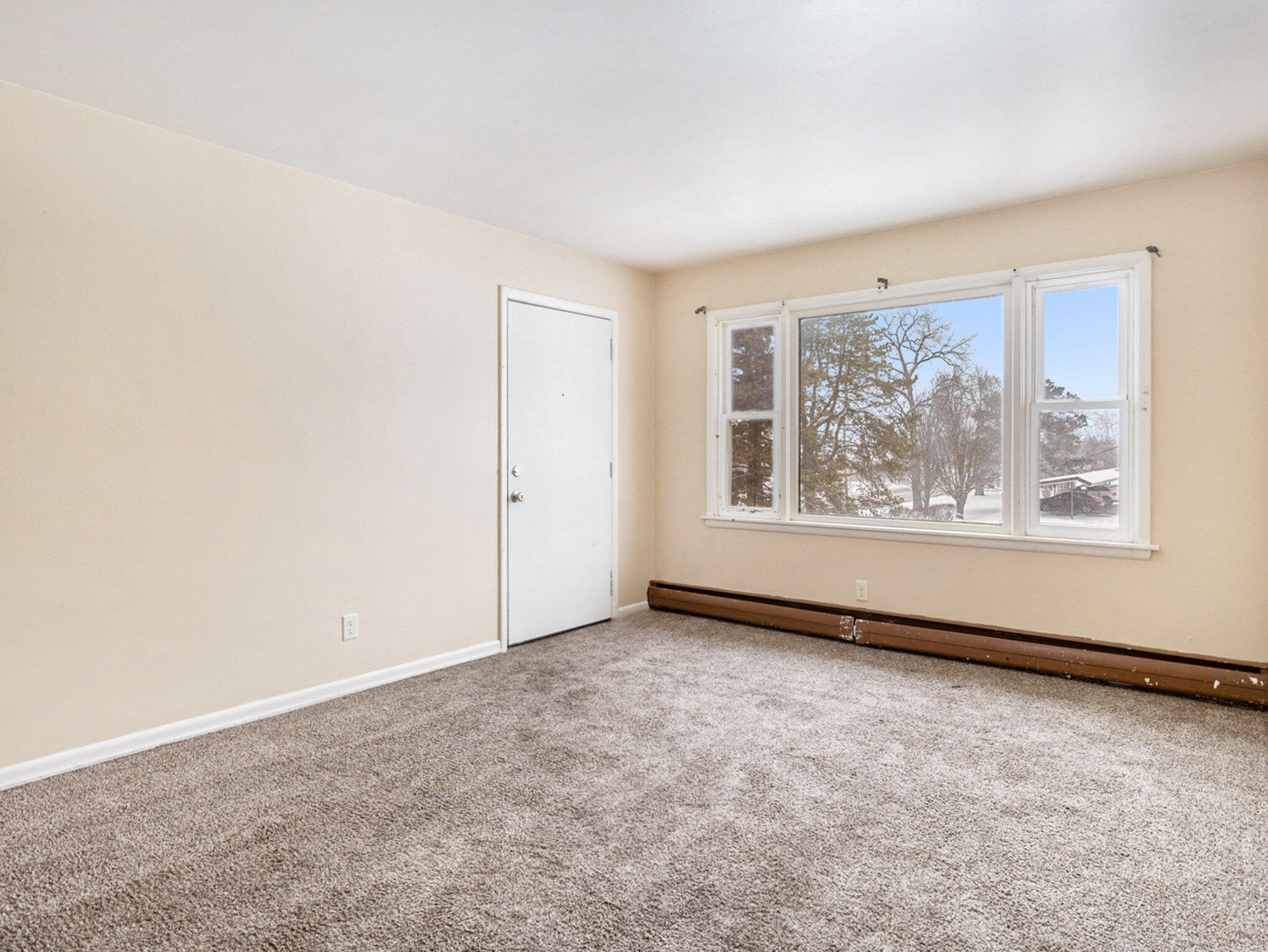 Parchment, Michigan 49004, United States, 2 Bedrooms Bedrooms, ,1 BathroomBathrooms,Residential,Active,94404