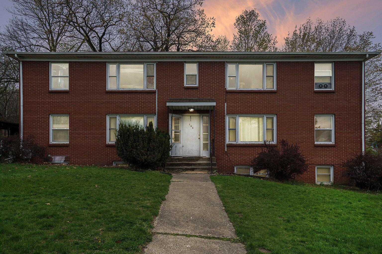 Parchment, Michigan 49004, United States, 2 Bedrooms Bedrooms, ,1 BathroomBathrooms,Residential,Active,94404