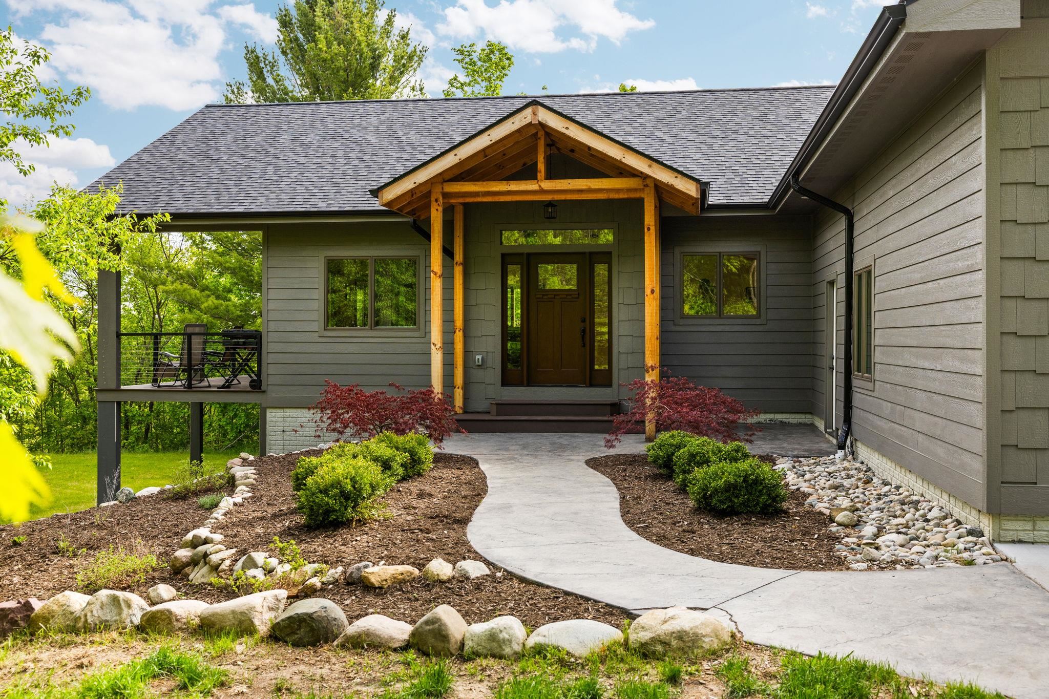 4478 Horseshoe Path