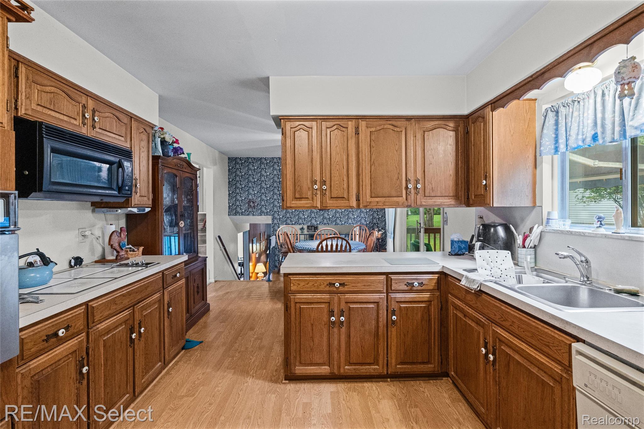 5040 Cedardale Lane