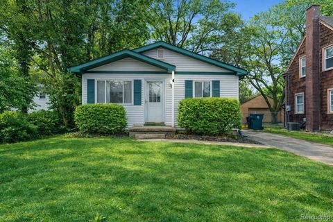 513 Stoddard Avenue East Lansing City MI 48823
