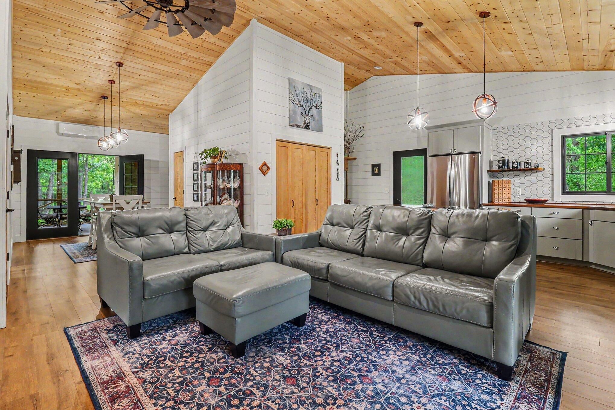 1470 W Adams Road