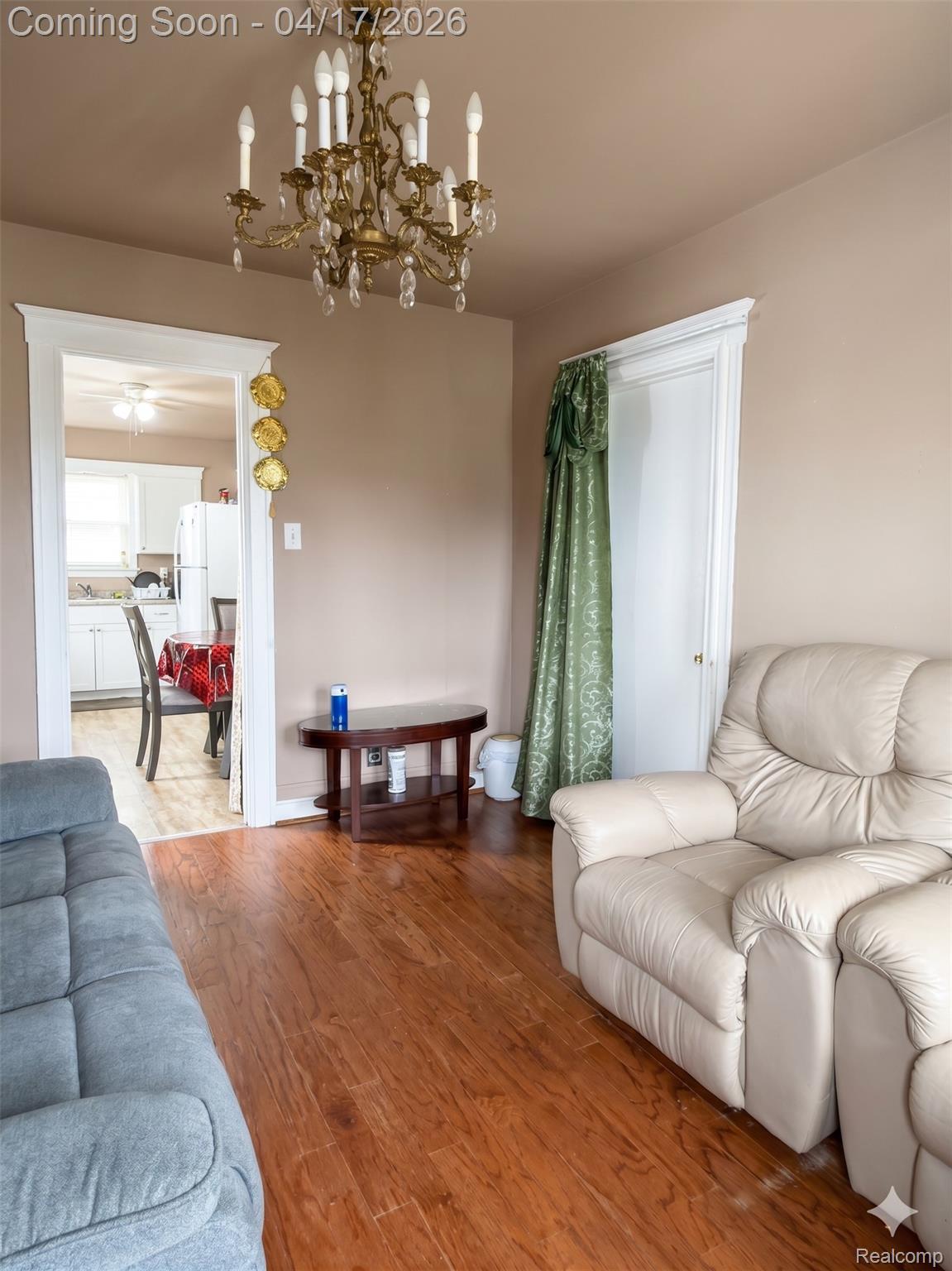 2620 Botsford Street