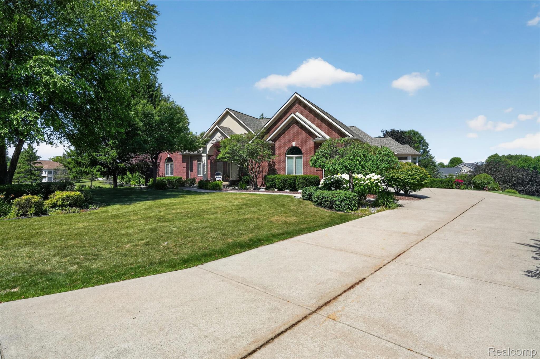 2212 Lily Court