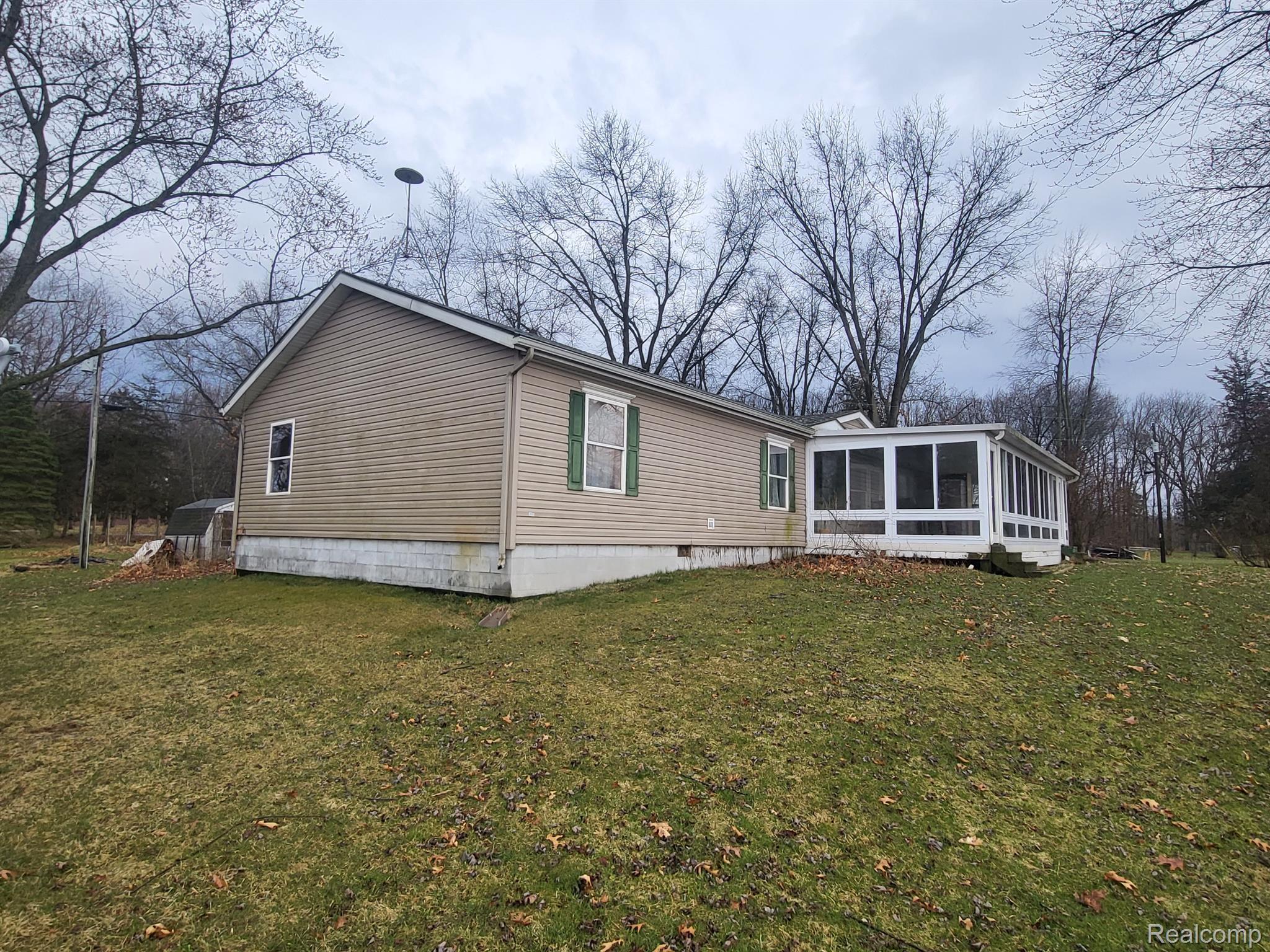 8283 SUNSET Drive