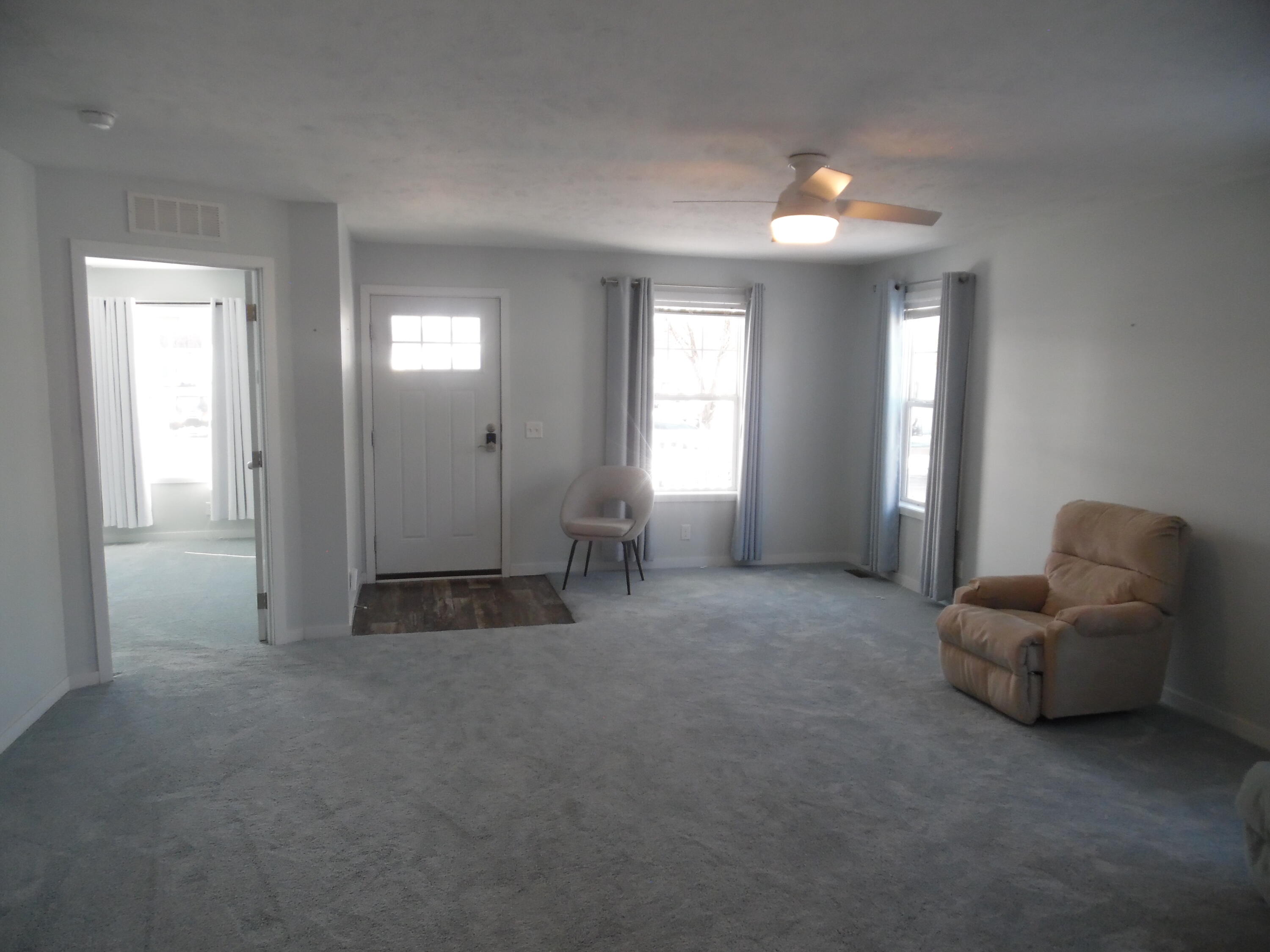 3995 Sherwood Lakes Boulevard