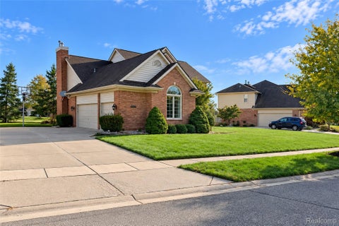 Tiny photo for 45498 Muirfield Drive, Canton Charter Township, MI 48188 (MLS # 20261085184)