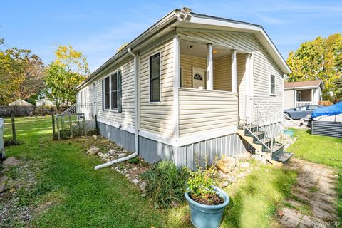 1756 Skyview Drive Brighton City MI 48114