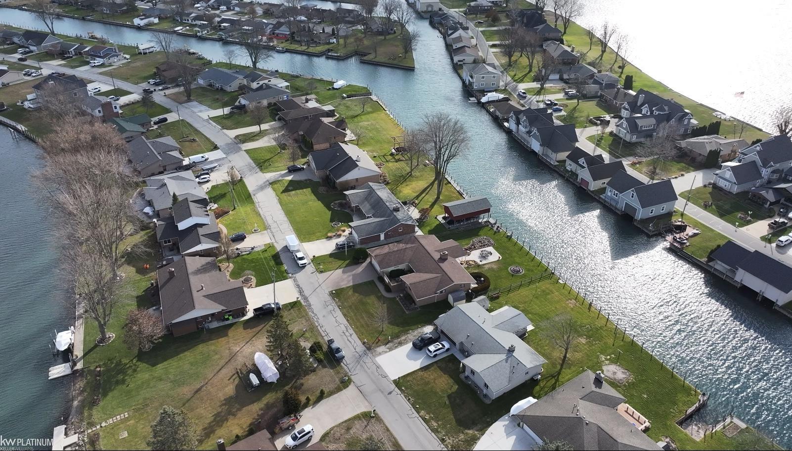 7294 Flamingo Street