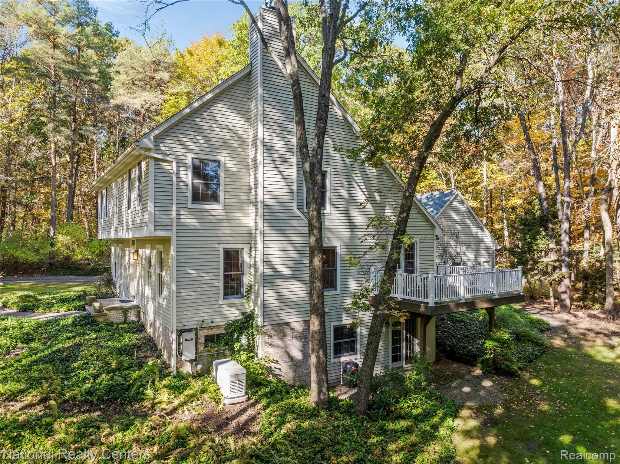 2322 Addaleen Road S