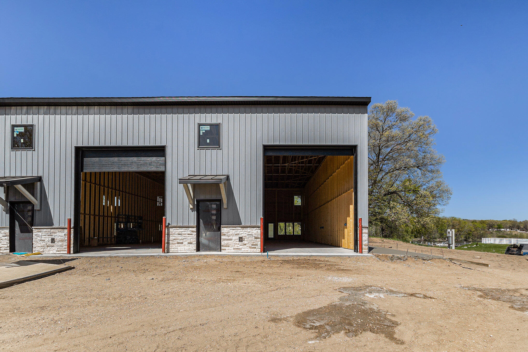 10371 N Cedar Drive 7