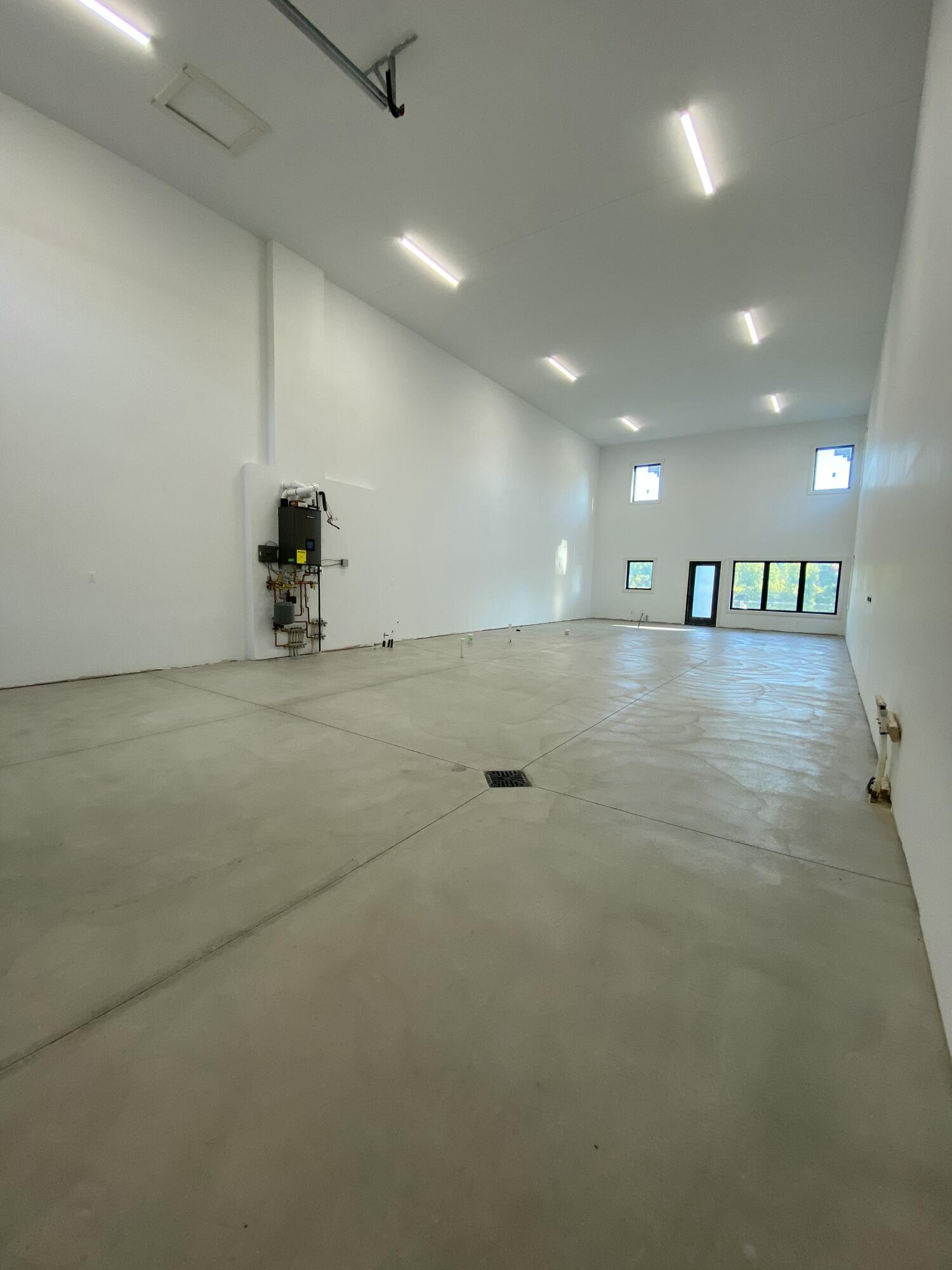 10371 N Cedar Drive 7